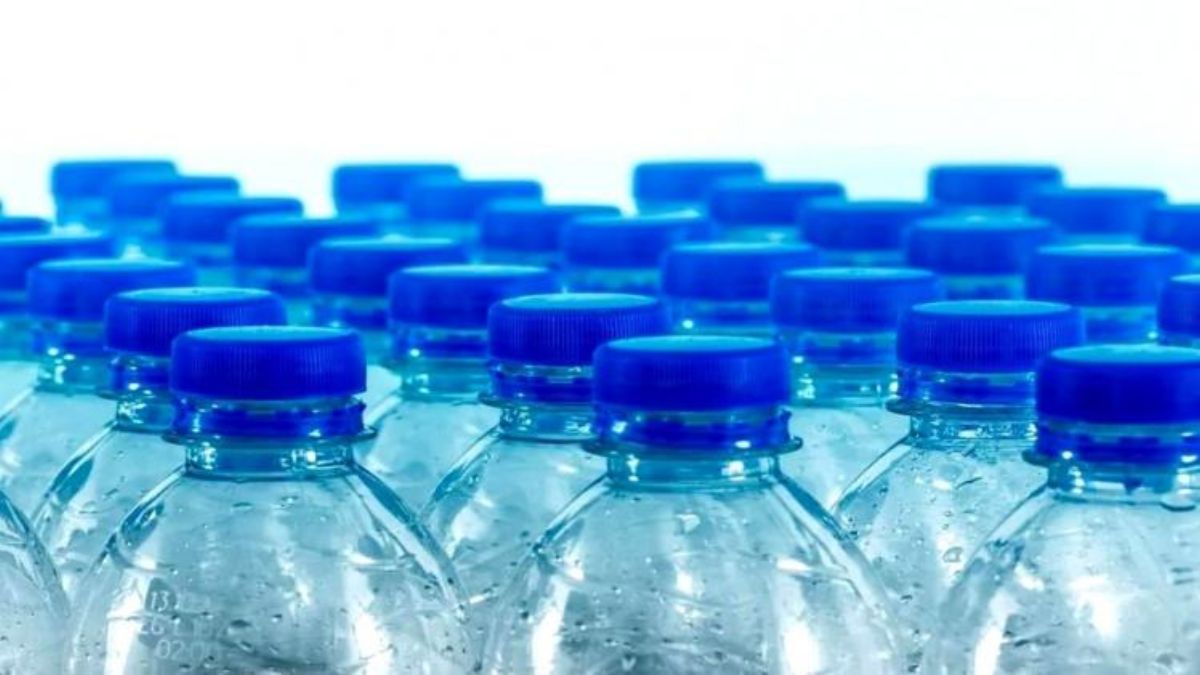 पानी की नहीं होती है एक्सपायरी डेट तो बोतल पर क्यों लिखी होती है, जानिए क्या है इसके पीछे का कारण